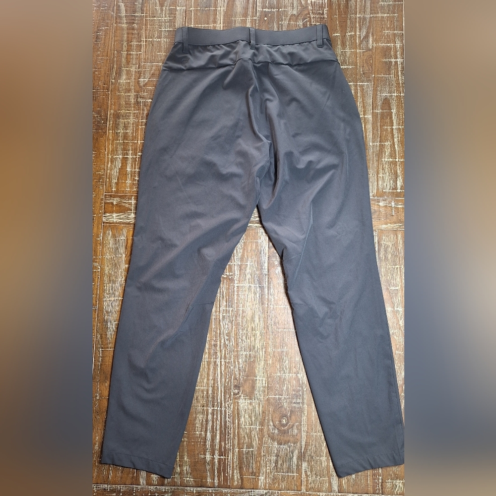 Fabletics The Only Pant Mens 29x29(Tag 29x32)‎ Gray Classic Fit Chino Athletic - Picture 2 of 5